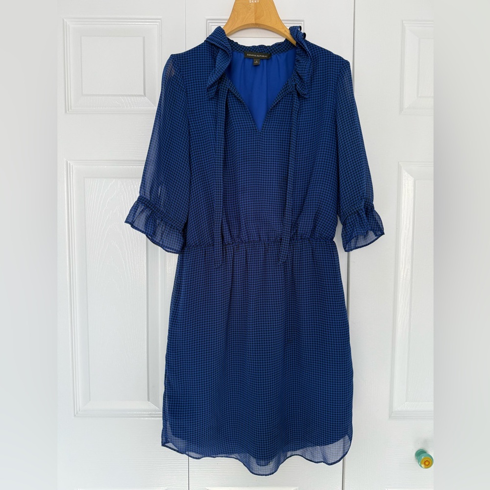 Banana Republic Blue Houndstooth Dress